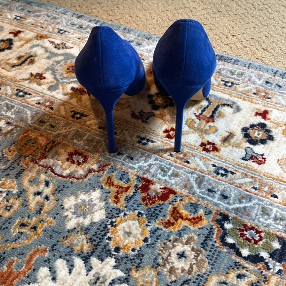 Manolo Blahnik pumps - Picture 3 of 12